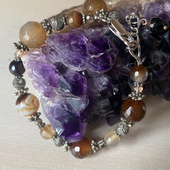 Brown faceted polished swirled agate beaded boho silver tone bracelet earthy - Picture 1 of 8